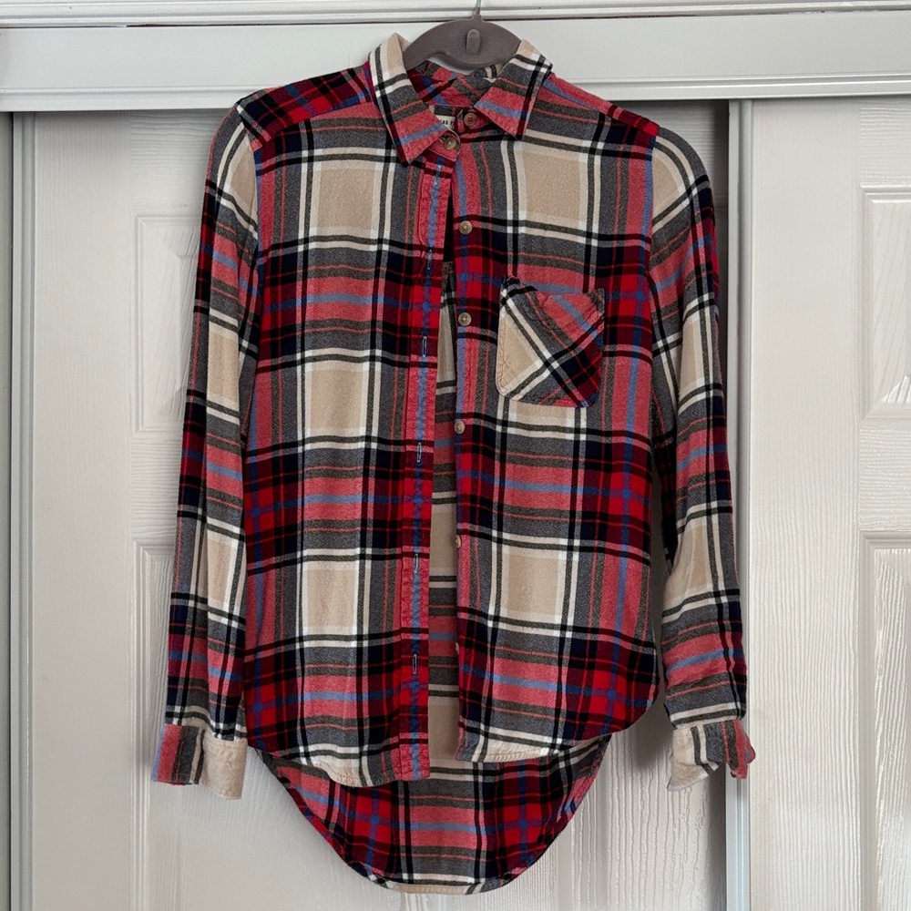 American Eagle Outfitters Red, Beige & Black Plaid Button-Up Shirt